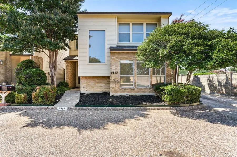 5813 Preston Valley Drive, Dallas, TX 75240 - Image #2