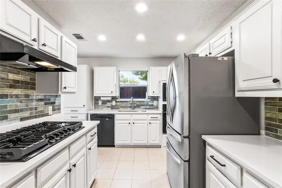 5813 Preston Valley Drive, Dallas, TX 75240 - Image #3