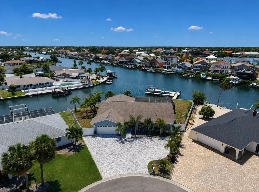 6301 Cottonwood Lane, Apollo Beach, FL 33572 - #3