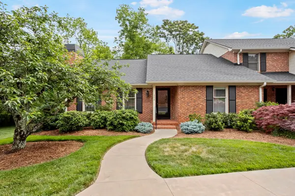 206 Mcdaniel Greene, Greenville, SC 29601