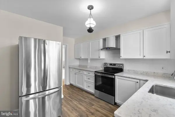 5617 Knollwood Road, Bethesda, MD 20816