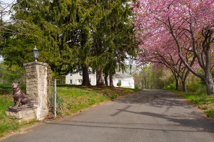 304 Schoolhouse Rd, Monroe, NJ 08831 - #2