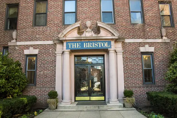 78-14 Austin Street #5-E, Forest Hills, NY 11375