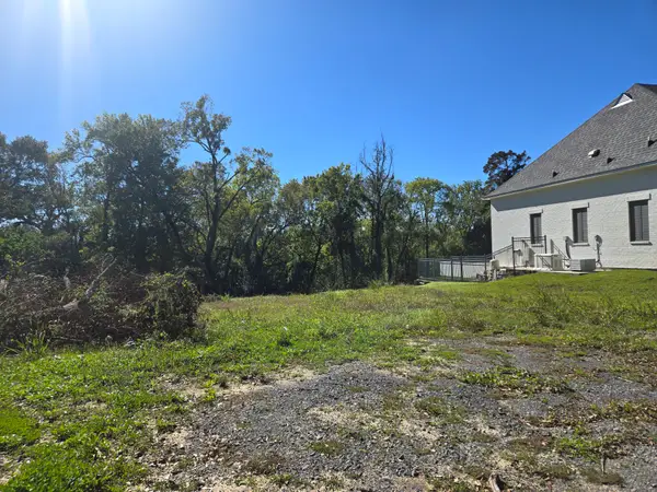 8008 Highland Rd, Baton Rouge, LA 70808