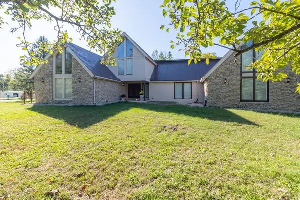 1205 Ivywood Court, New Castle, IN 47362