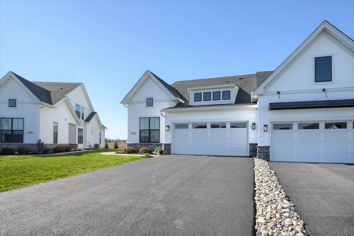 6963 Maple Dr, Bath, PA 18014 - #1