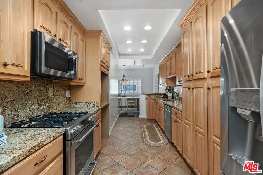 14630 Dickens Street #210, Sherman Oaks, CA 91403 - Image #3