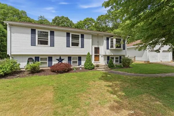 8 Sparrow Drive, Westerly, RI 02891