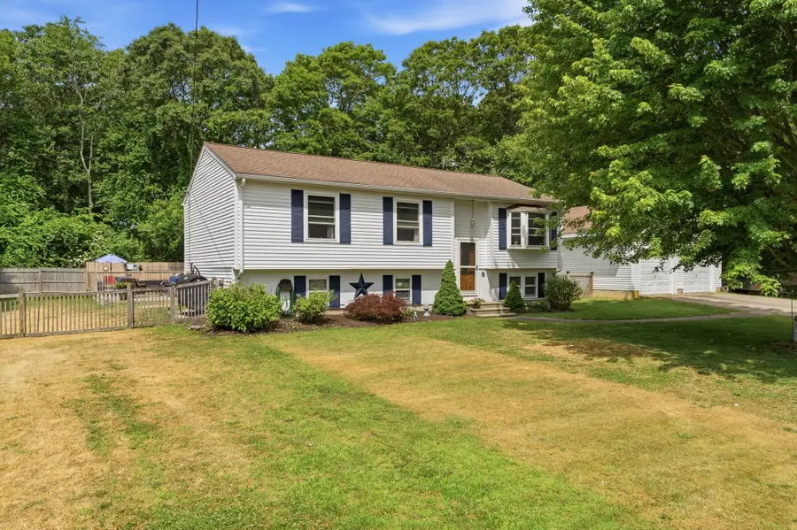 8 Sparrow Drive, Westerly, RI 02891 - #2