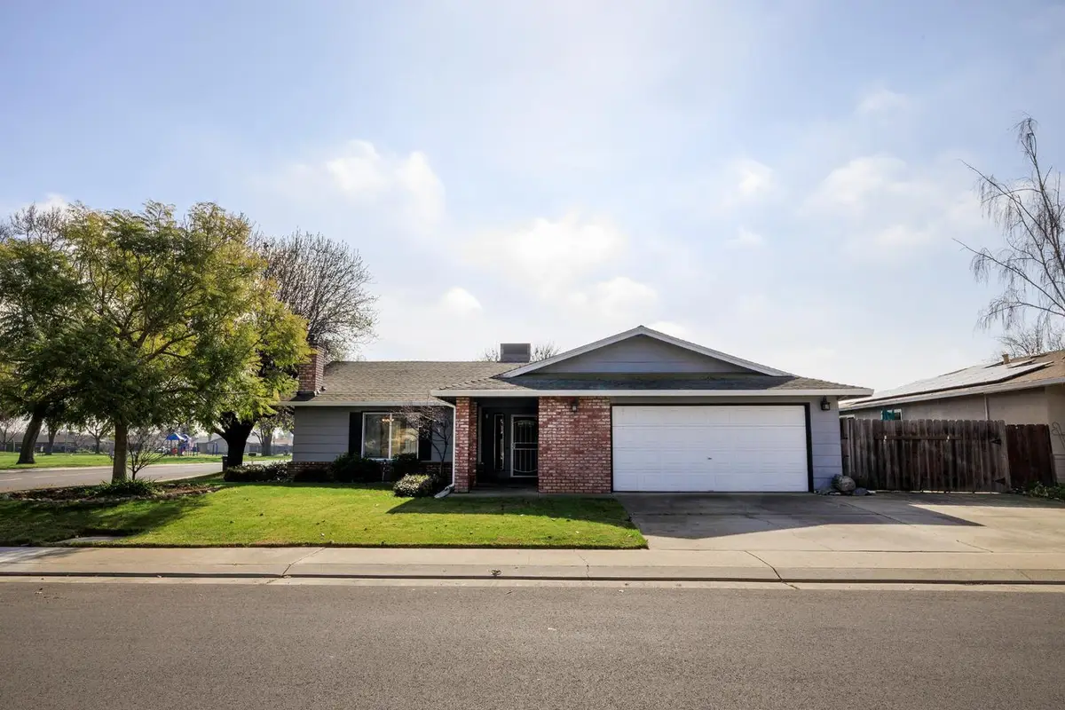 495 Valdapena Way, Escalon, CA 95320 - #1