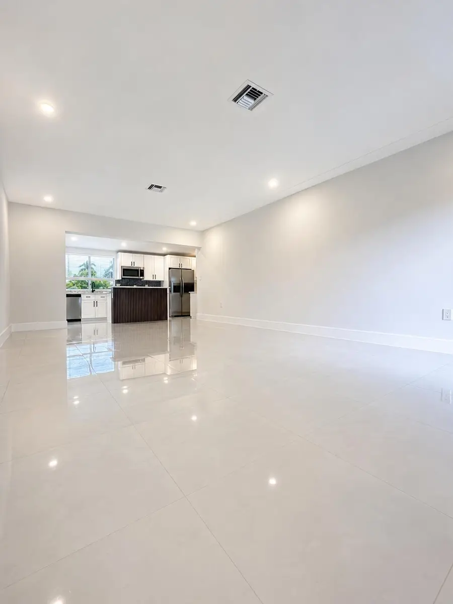 345 Pinehurst Road, Palm Springs, FL 33461 - #2