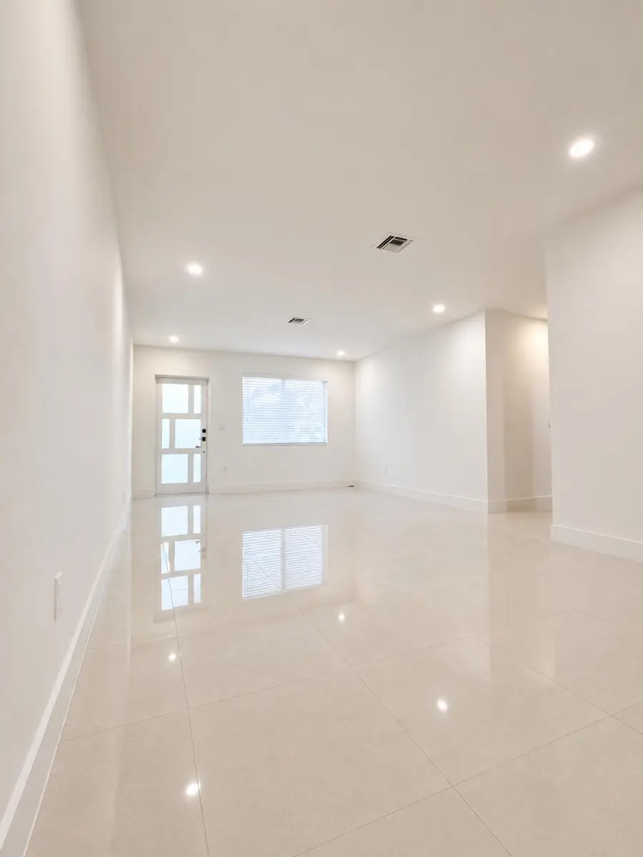 345 Pinehurst Road, Palm Springs, FL 33461 - #3