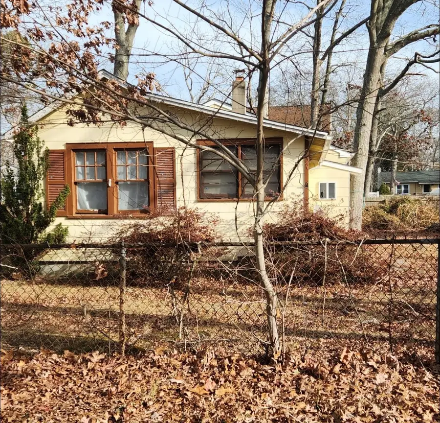 181 Cypress Drive, Mastic Beach, NY 11951 - Image #3