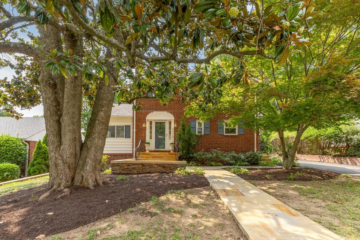 2712 S June St, Arlington, VA 22202 - #1
