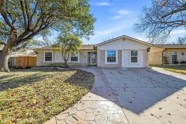 517 Panay Way Drive, Fort Worth, TX 76108