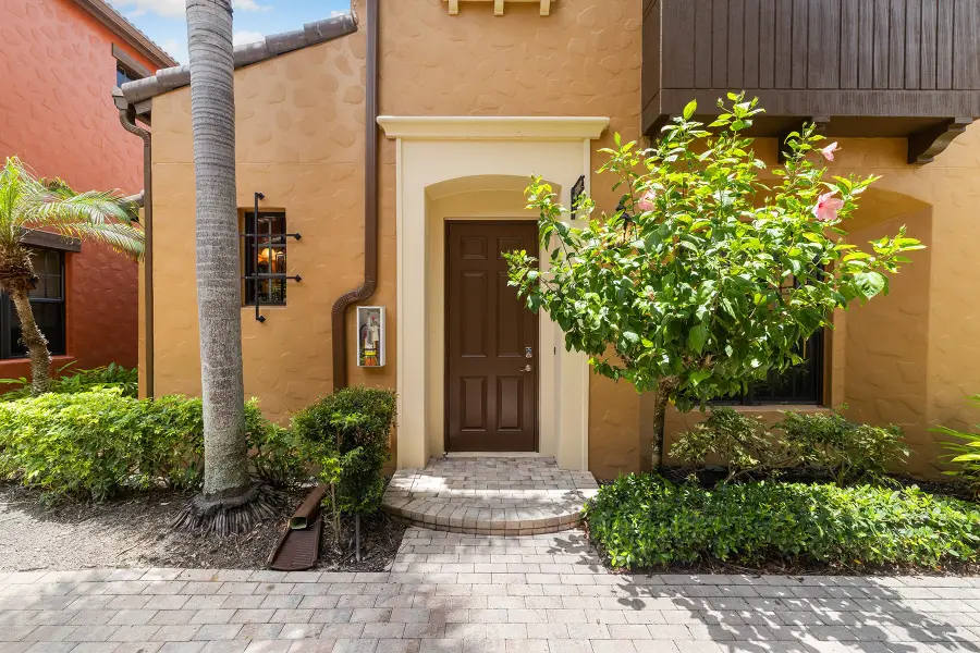 8957 Malibu Street #502, Naples, FL 34113 - Image #2