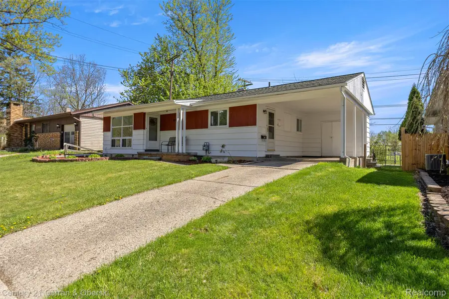 2269 S Circle Drive, Ann Arbor, MI 48103 - #2