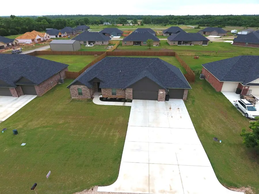 2211 E Iron Tire Drive, Stillwater, OK 74074 - #3
