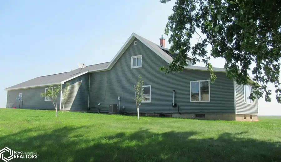 926 60th Street, Iowa Falls, IA 50126 - #2