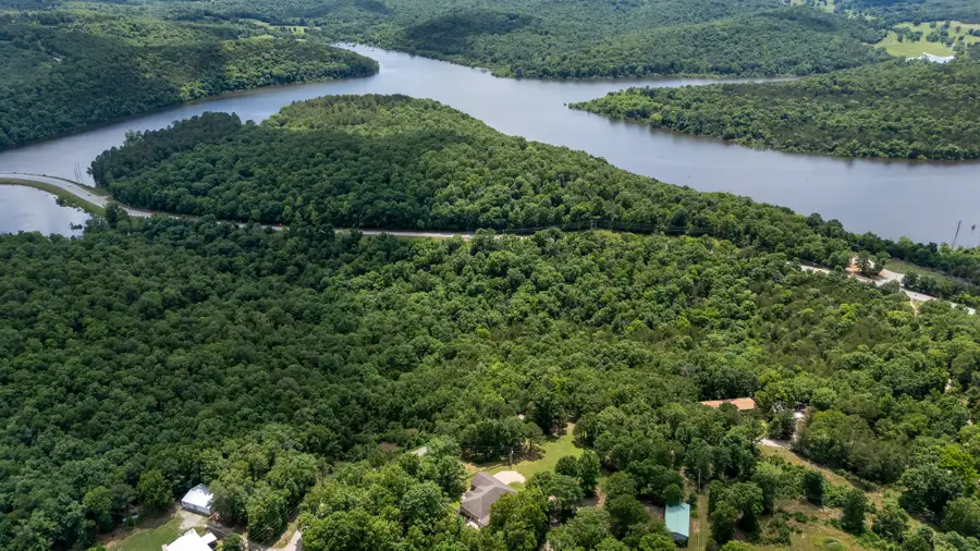 276 CR 176, Pigeon, AR 72652 - Image #2