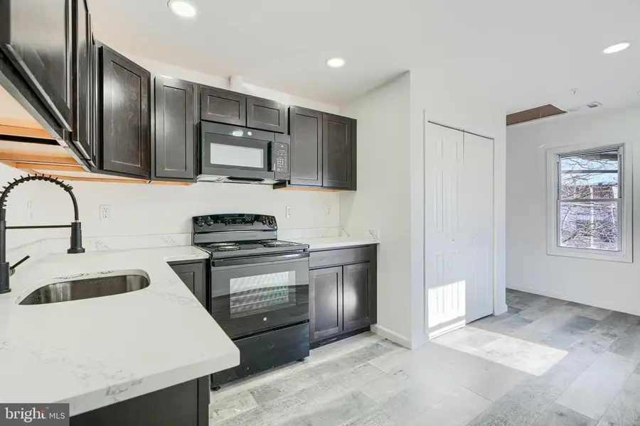 7 S Carrollton Ave, Baltimore, MD 21223 - #3