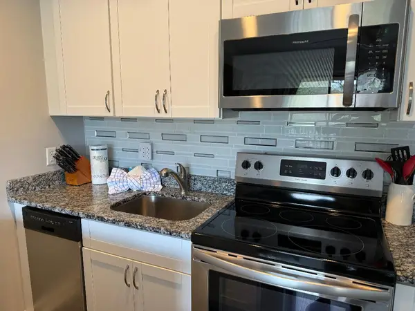 40 Folly Field Road #A232, Hilton Head Island, SC 29928