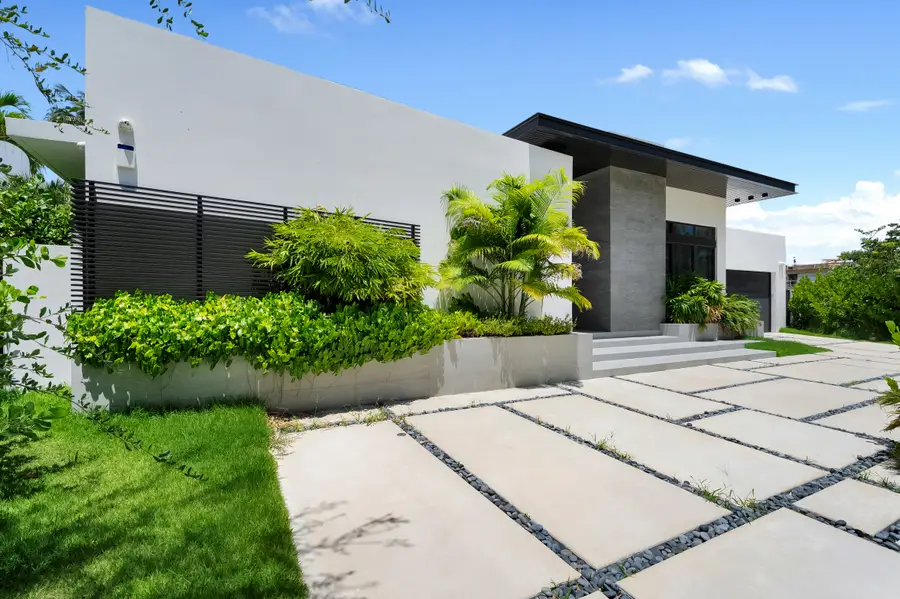 620 Ocean Blvd, Golden Beach, FL 33160 - Image #2