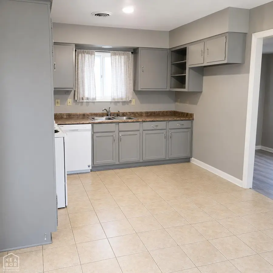 1706 Warner Avenue, Jonesboro, AR 72401 - #2