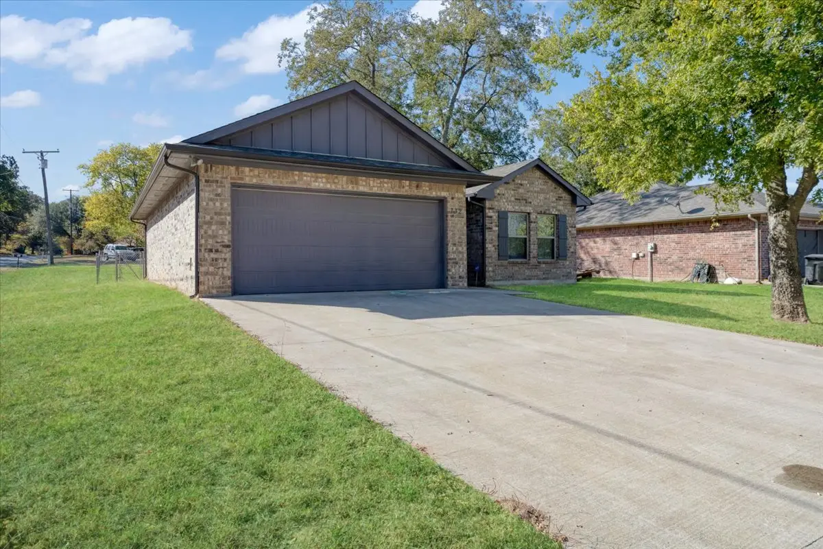 732 E Bullock Street, Denison, TX 75021 - Image #1