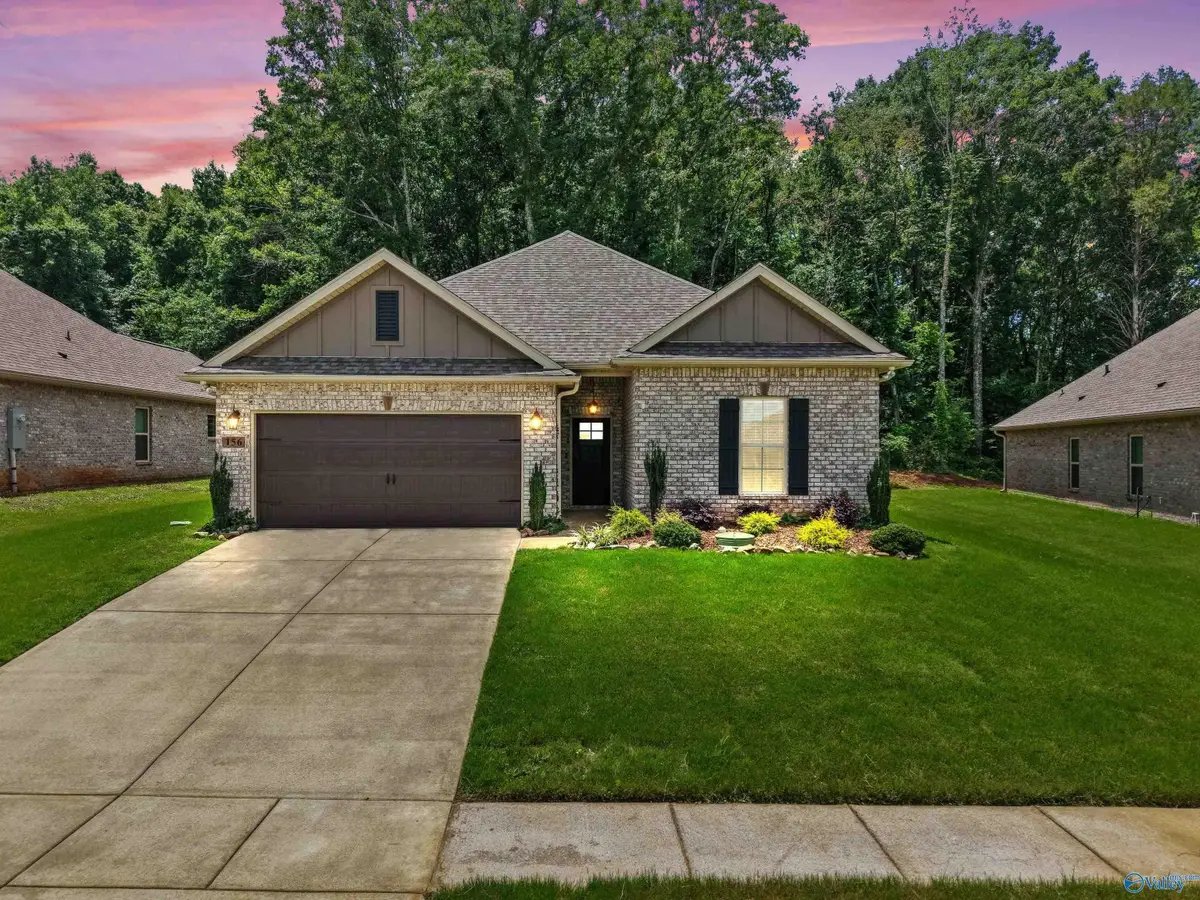 156 Midpark Drive, Meridianville, AL 35759 - #1