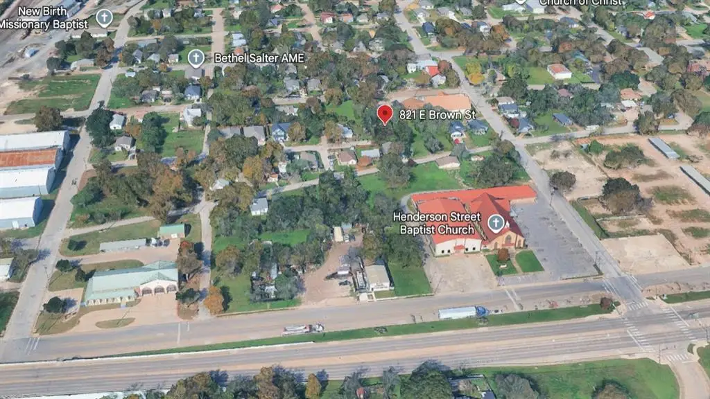 821 E Brown Street, Cleburne, TX 76031 - #1