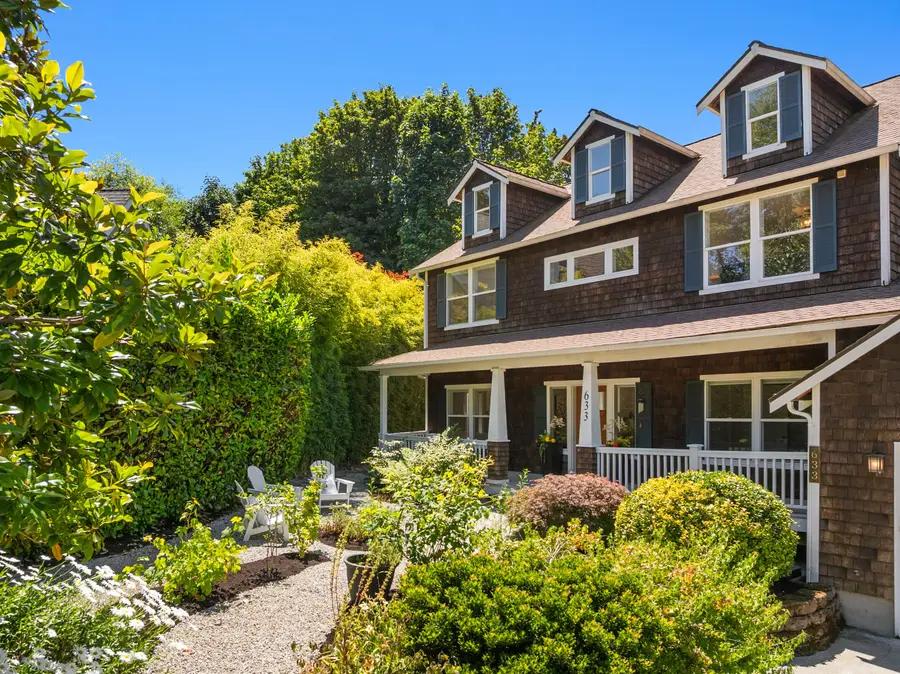 633 Klickitat Place Ne, Bainbridge Island, WA 98110 - #3