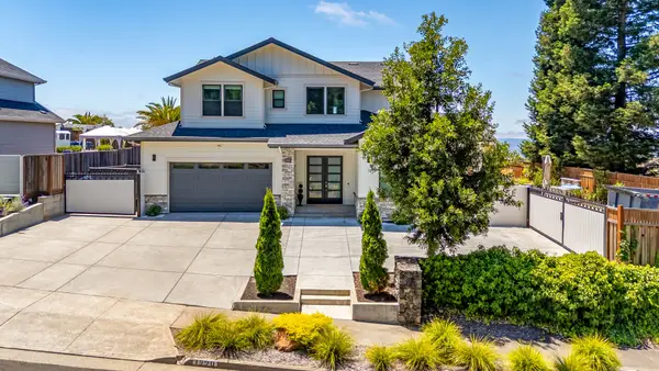 1990 Long Leaf Court, Santa Rosa, CA 95403