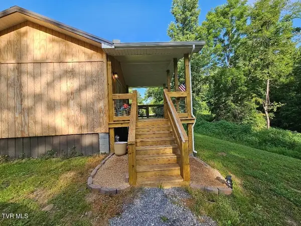12702 Crab Orchard Road, Coeburn, VA 24230