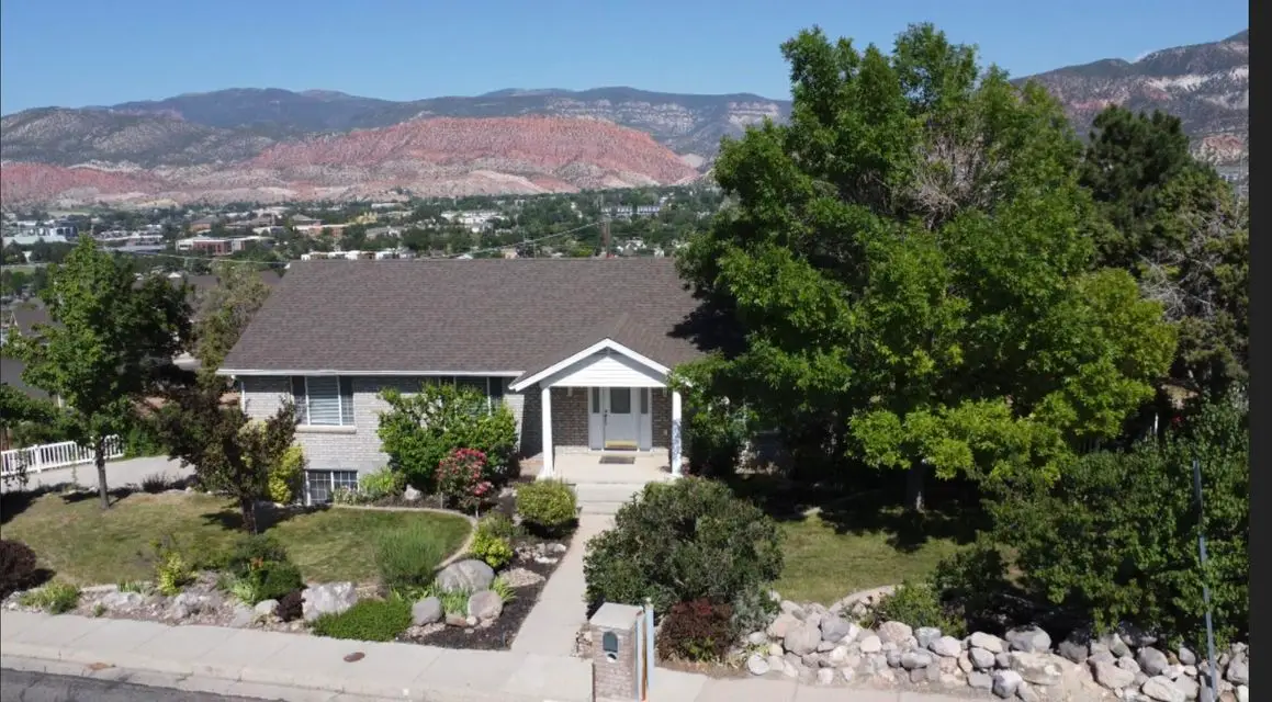 411 S Ridge Rd, Cedar City, UT 84720 - Image #1