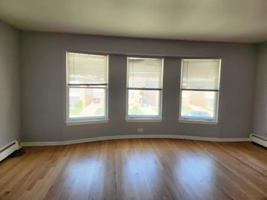8417 W Berwyn Avenue #2, Chicago, IL 60656 - #3