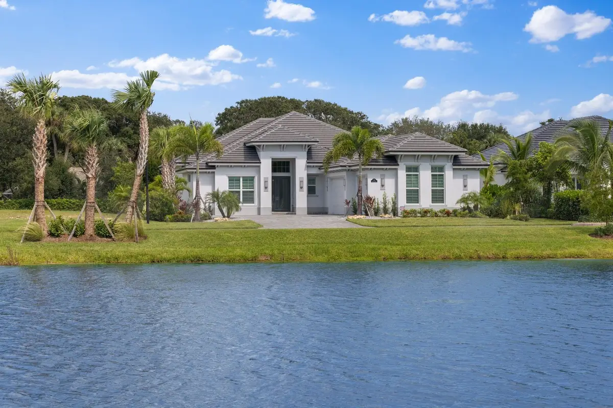 220 Strand Square, Vero Beach, FL 32963 - Image #1