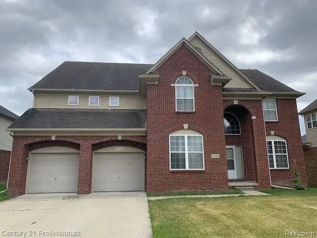 15140 Rivercrest Drive, Sterling Heights, MI 48312 - #1