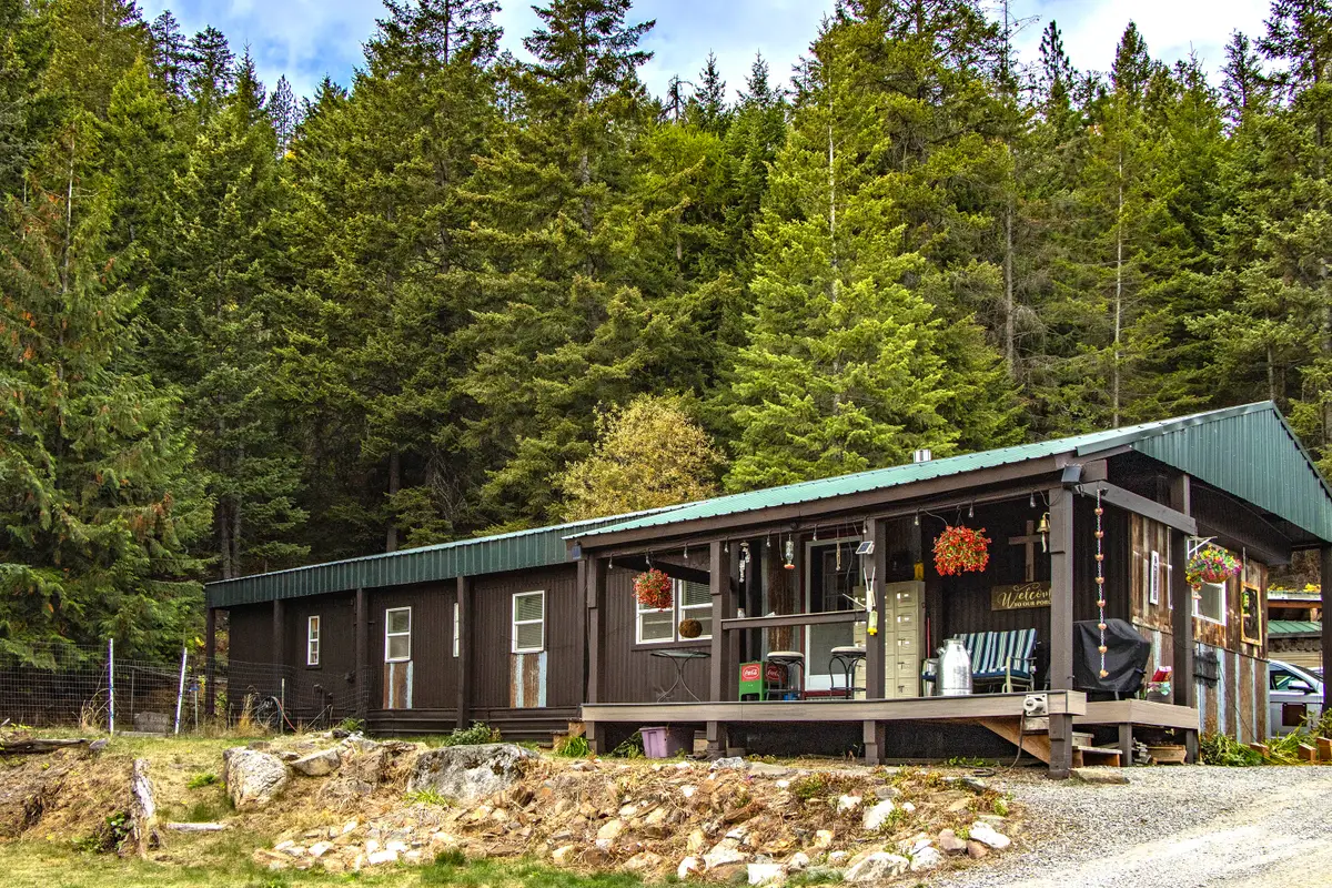 1464 Hulett Hill Dr, Sandpoint, ID 83864 - Image #1