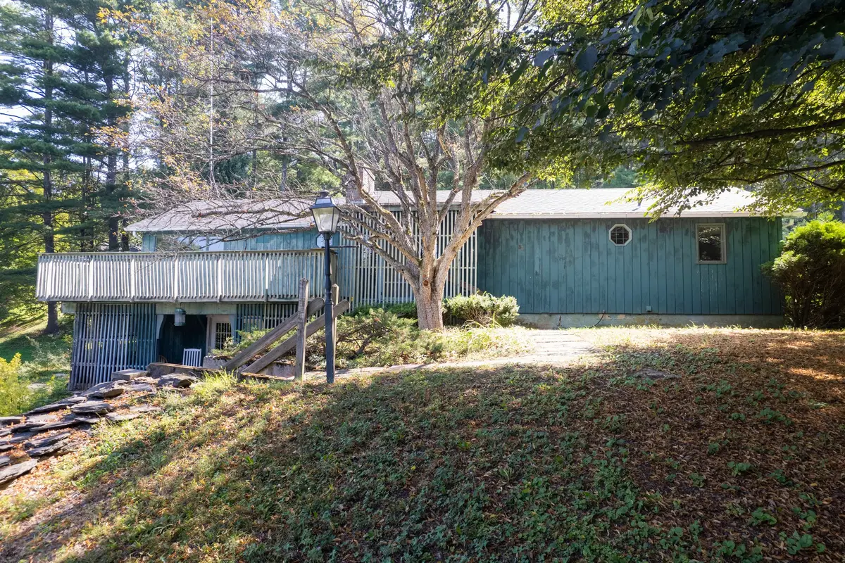 31 Chatterton Park, Proctor, VT 05701 - Image #1