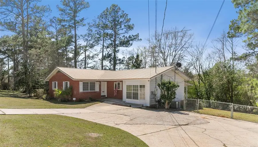 262 Rosemary Lane, Ozark, AL 36360 - Image #2