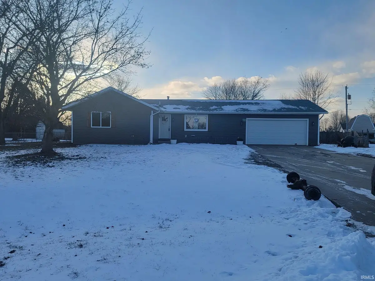 18098 Sunny Lane, Goshen, IN 46526 - Image #1