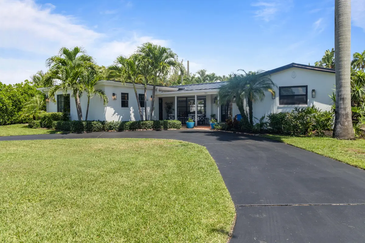 711 SW 27th Way, Boynton Beach, FL 33435 - #1