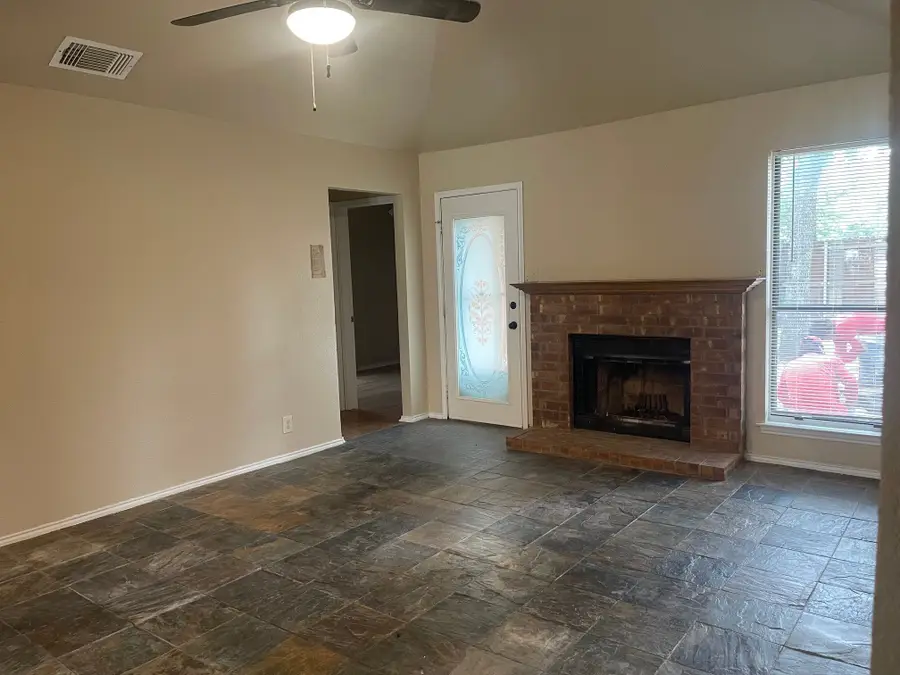 313 Joshua Street, Denton, TX 76209 - #2