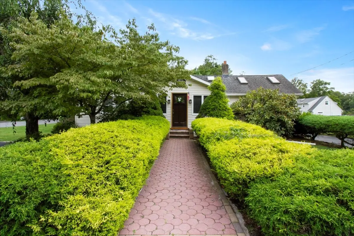 177 Virginia Rd, Yorktown Heights, NY 10598 - Image #1