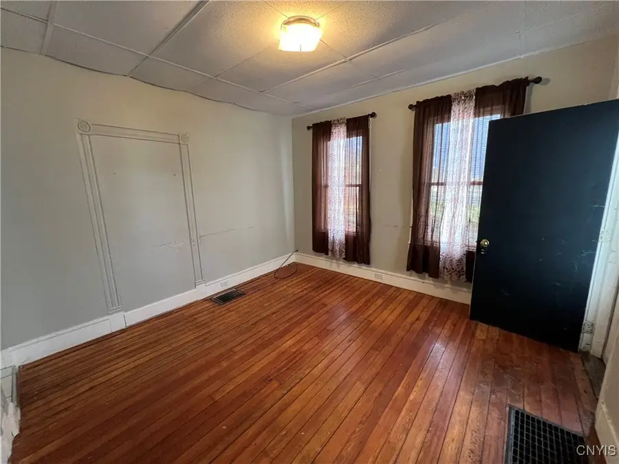 108  (Lower 3-bed unit) 5th Avenue, Oswego, NY 13126 - Image #2