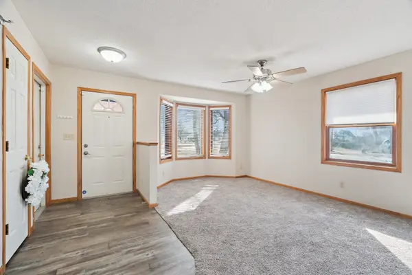 140 35th St Drive Se #1, Cedar Rapids, IA 52403