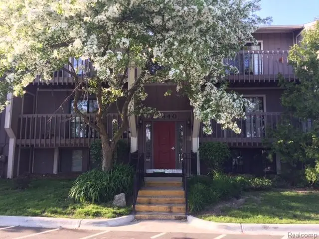 29840 W. 12 Mile Rd., Unit 401, Farmington Hills, MI 48334 - #1