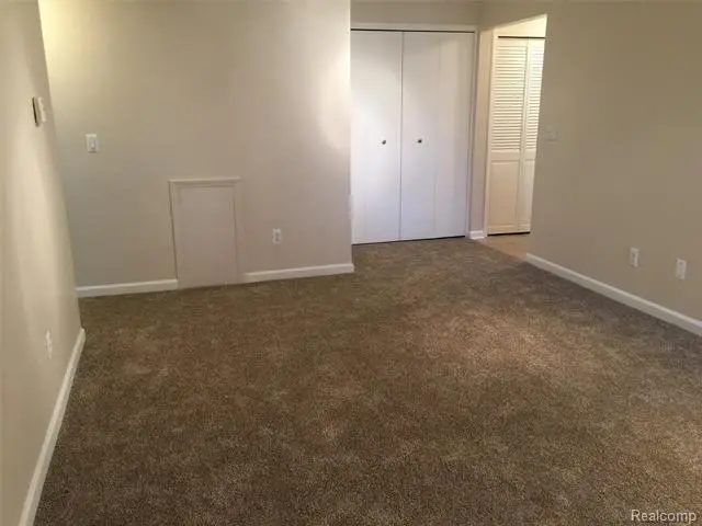 29840 W. 12 Mile Rd., Unit 401, Farmington Hills, MI 48334 - #3