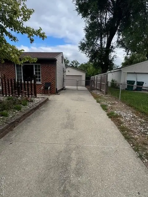 28426 Halecreek Street, Romulus, MI 48174 - #2